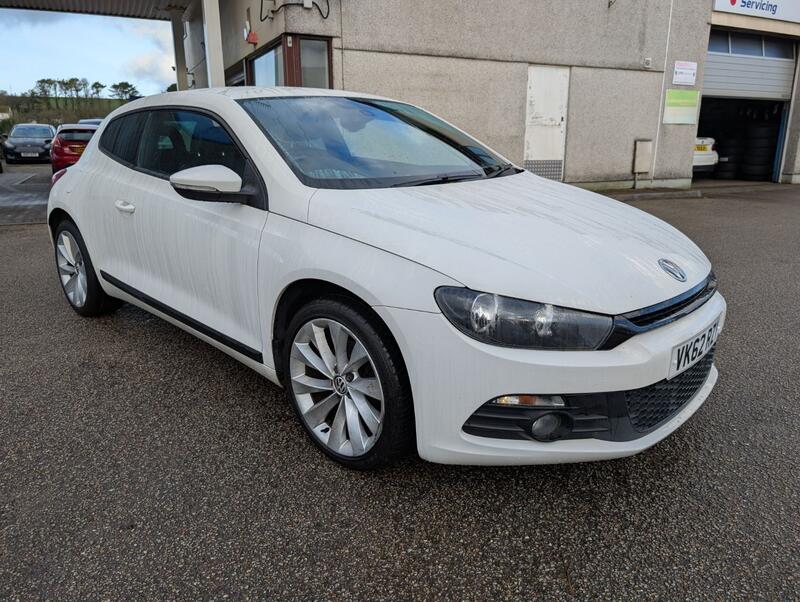 View VOLKSWAGEN SCIROCCO 2.0 TDI BlueMotion Tech GT