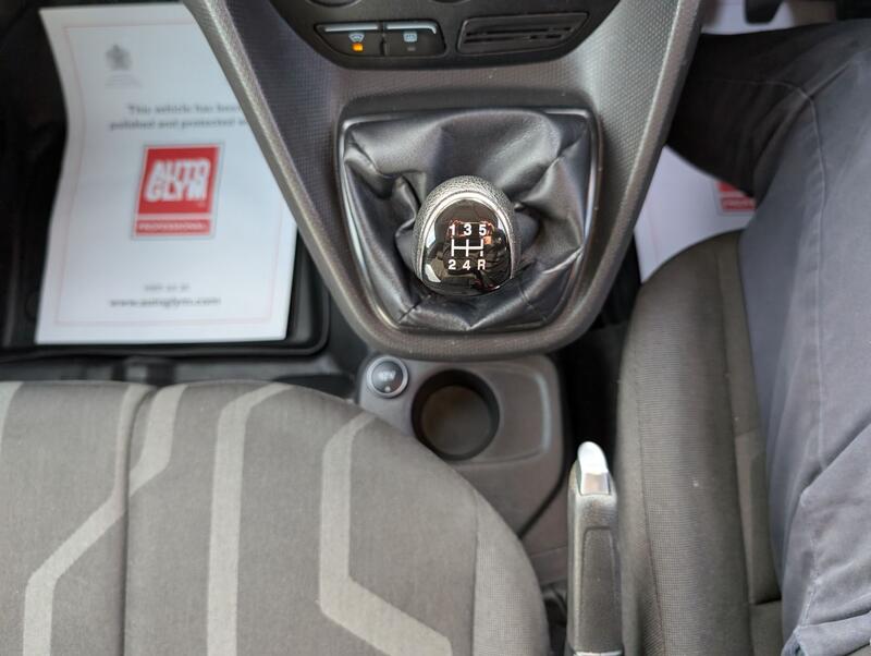 FORD TRANSIT CONNECT