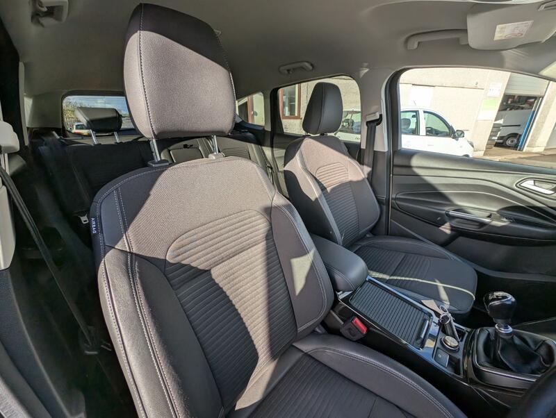 FORD KUGA