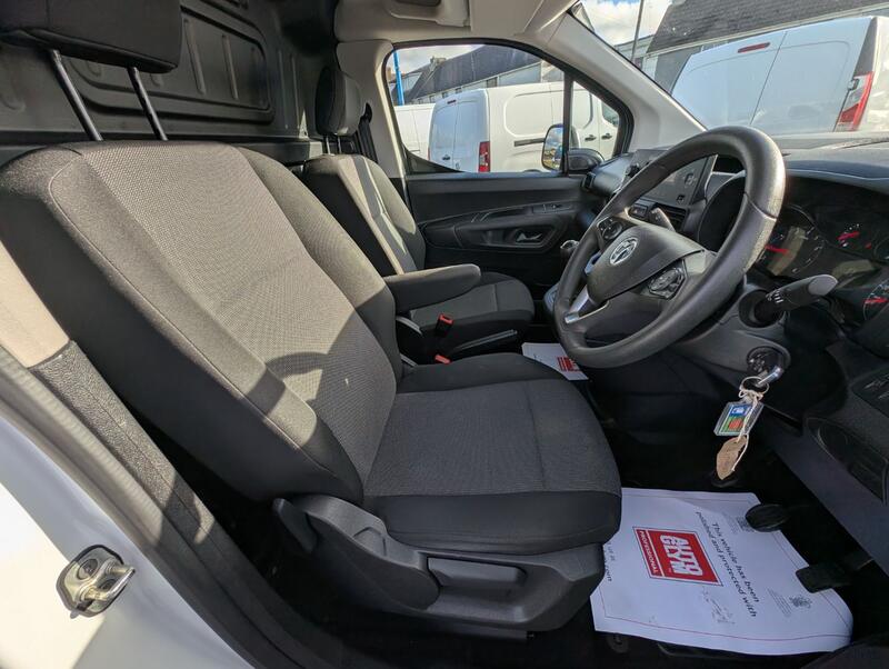 VAUXHALL COMBO