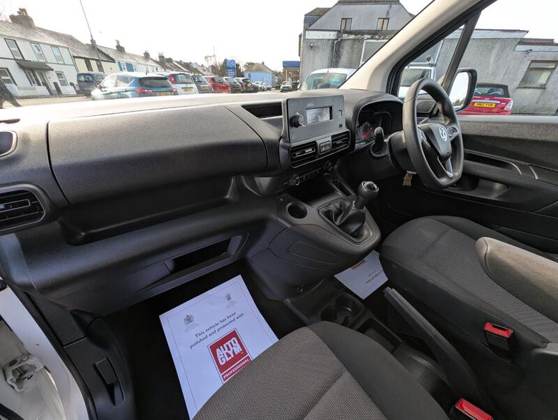 VAUXHALL COMBO