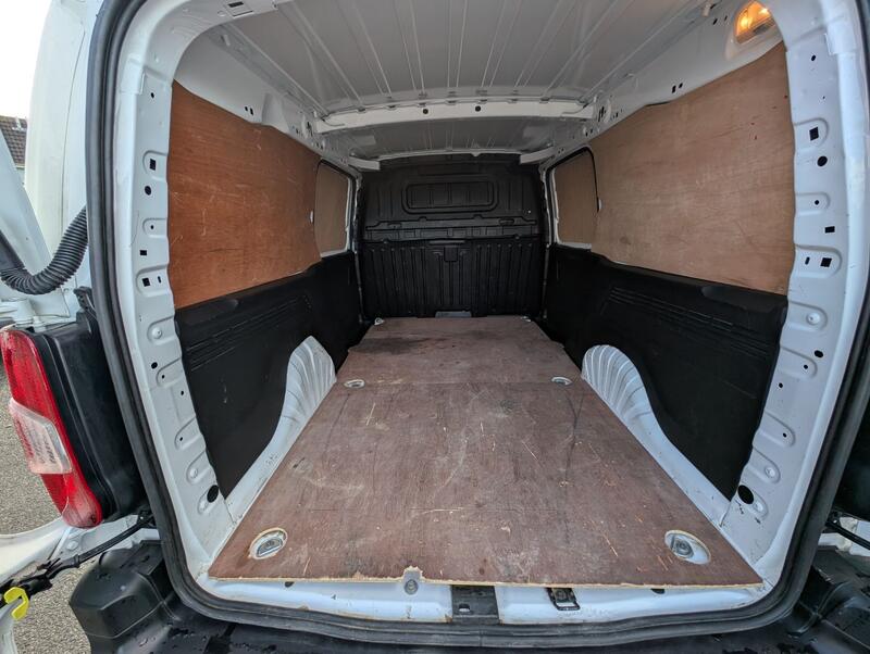 VAUXHALL COMBO