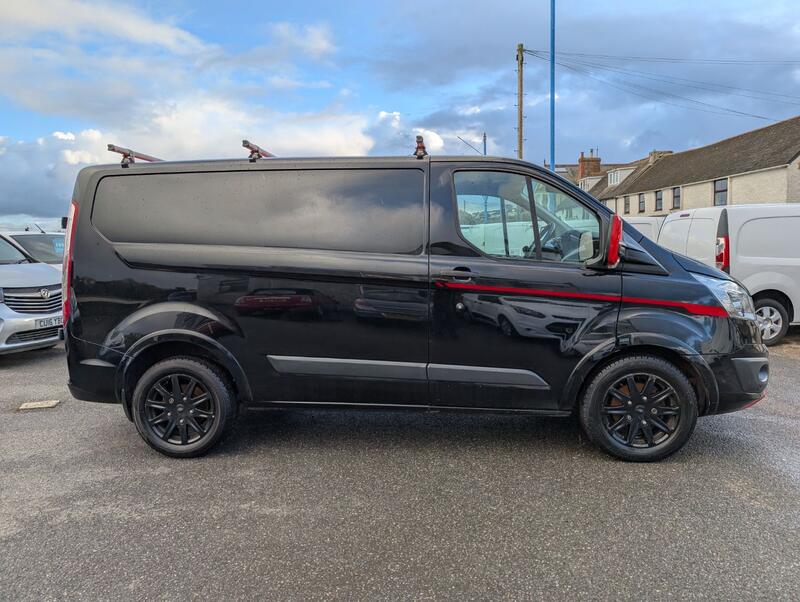 View FORD TRANSIT CUSTOM 2.0TDCI 290 TREND COLOUR EDITION *NO VAT*