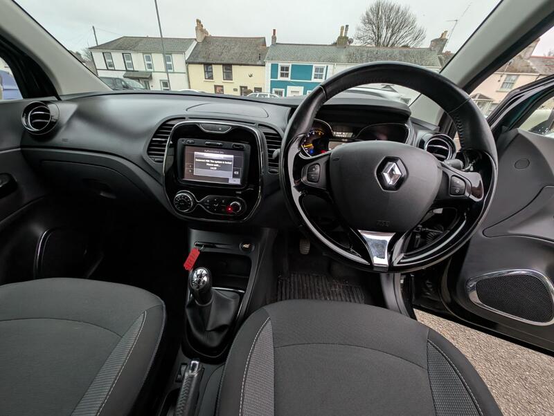 RENAULT CAPTUR
