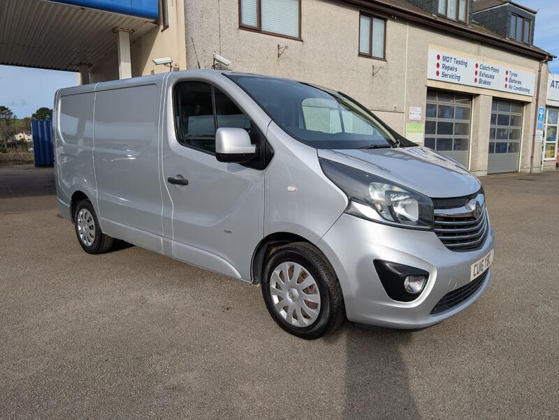 View VAUXHALL VIVARO 1.6 CDTi 2700 BiTurbo ecoFLEX Sportive