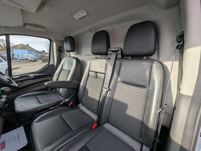 FORD TRANSIT CUSTOM