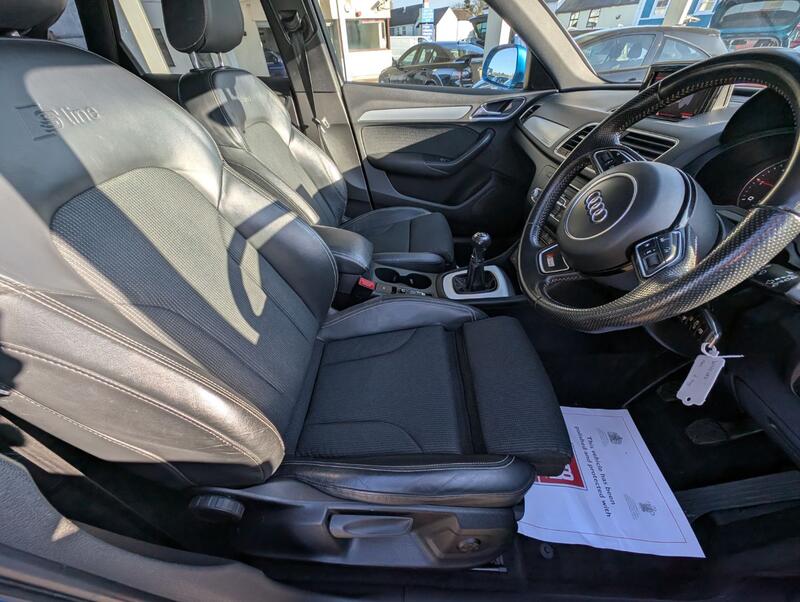 AUDI Q3