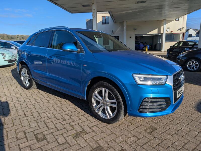 View AUDI Q3 2.0 TDI S line Quattro