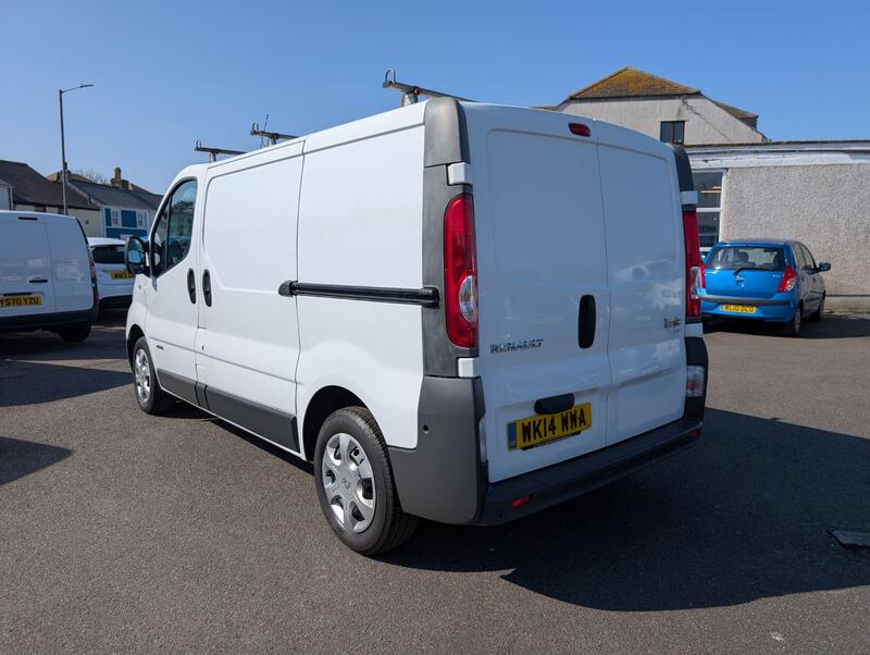 RENAULT TRAFIC