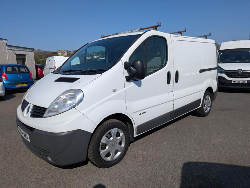 RENAULT TRAFIC