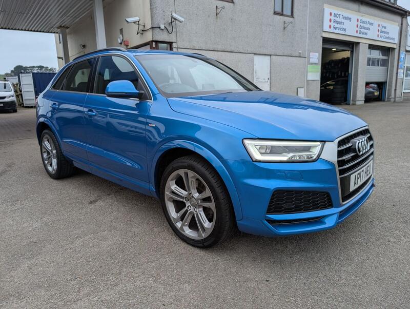 View AUDI Q3 2.0 TDI S line Edition **Quattro**