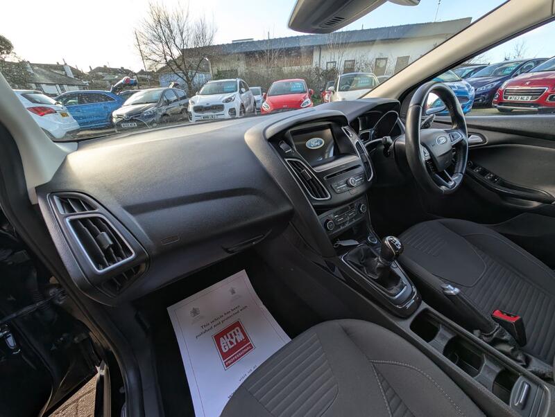 FORD FOCUS
