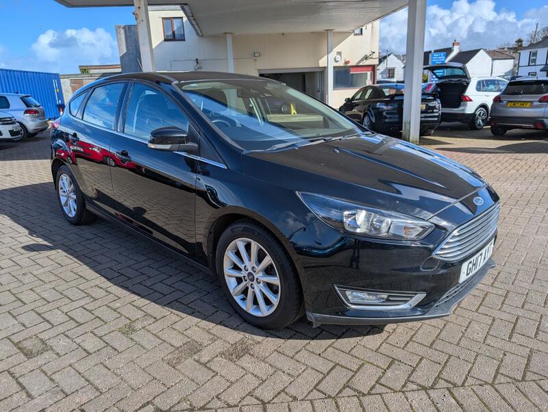 View FORD FOCUS 1.0 T EcoBoost Titanium