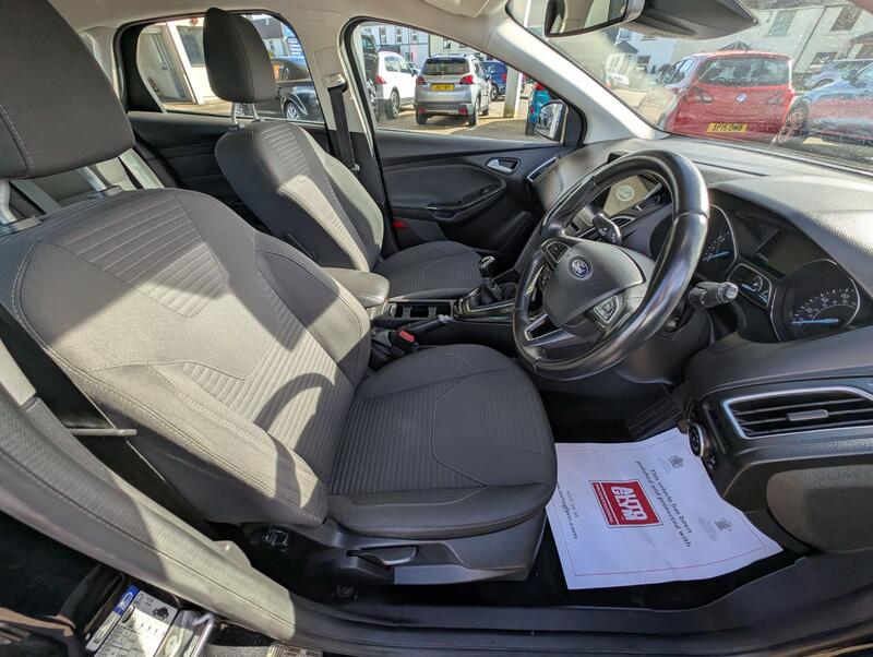 FORD FOCUS