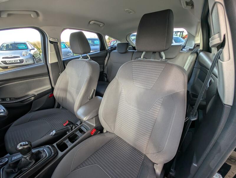 FORD FOCUS