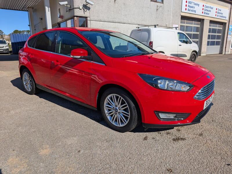 View FORD FOCUS 1.0 T EcoBoost Zetec Edition