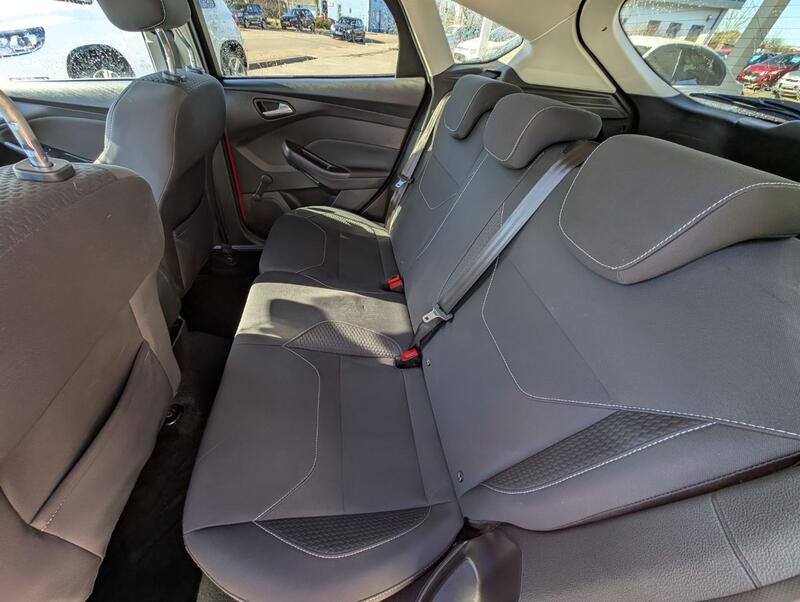 FORD FOCUS