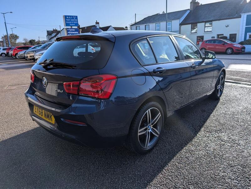 BMW 1 SERIES