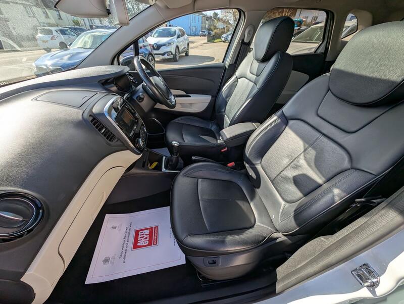 RENAULT CAPTUR