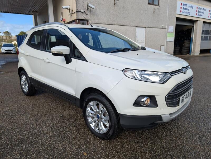 View FORD ECOSPORT 1.0 T EcoBoost Titanium