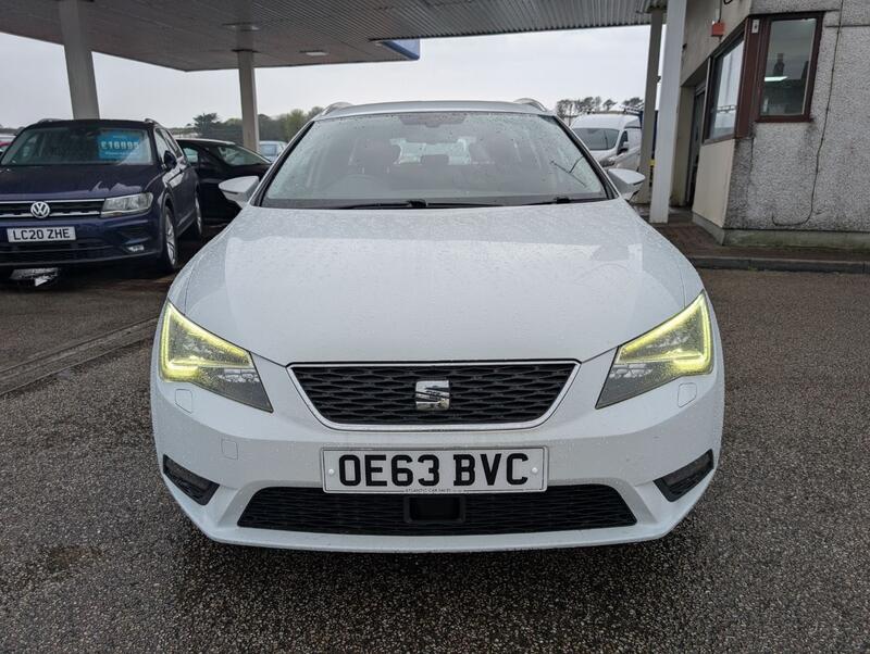 SEAT LEON