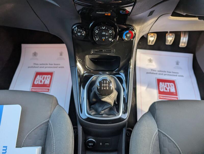 FORD FIESTA