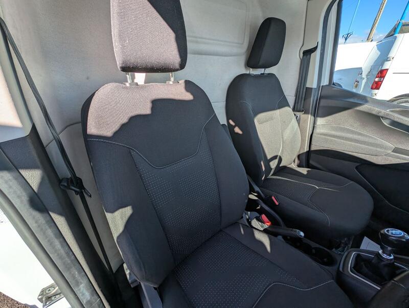 FORD TRANSIT COURIER