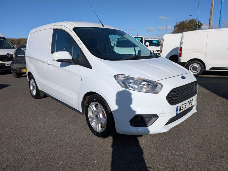 FORD TRANSIT COURIER