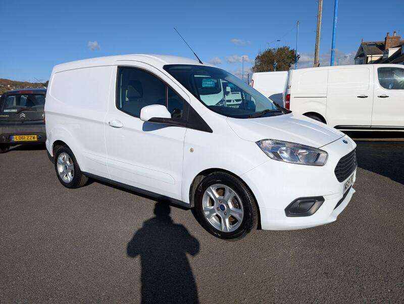 View FORD TRANSIT COURIER 1.0 EcoBoost Limited