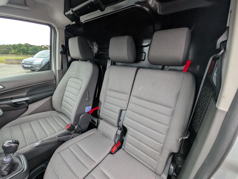 FORD TRANSIT CONNECT