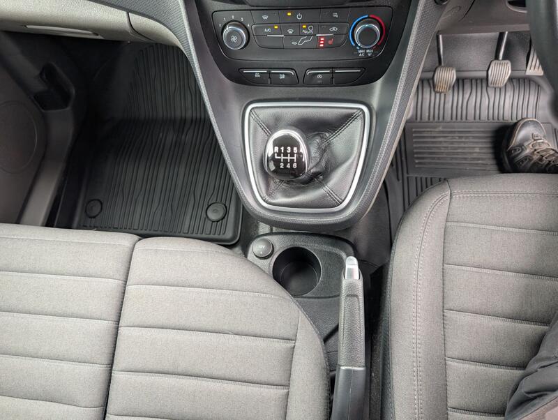 FORD TRANSIT CONNECT