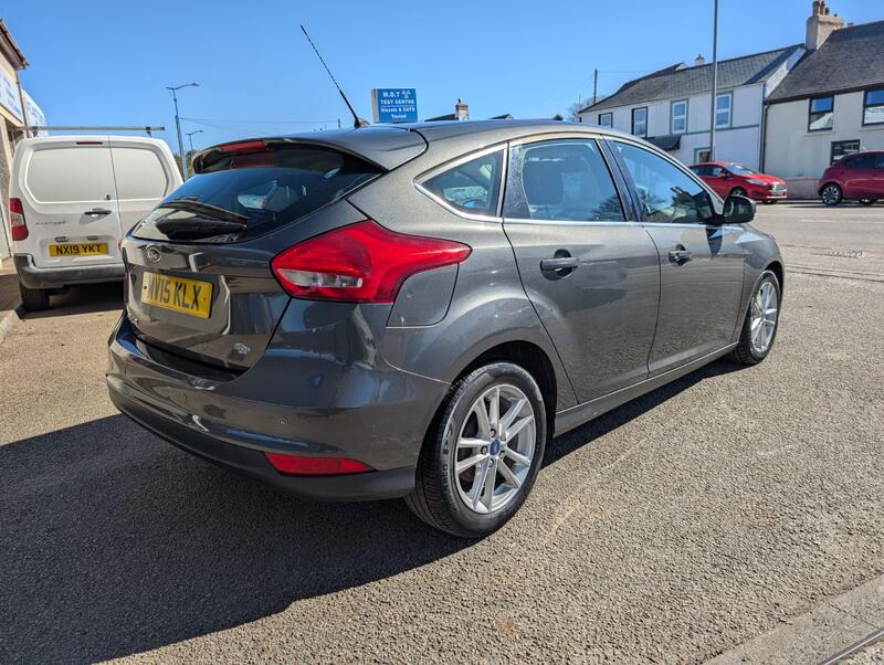 View FORD FOCUS 1.6 TDCi Zetec