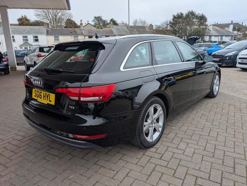 AUDI A4 AVANT