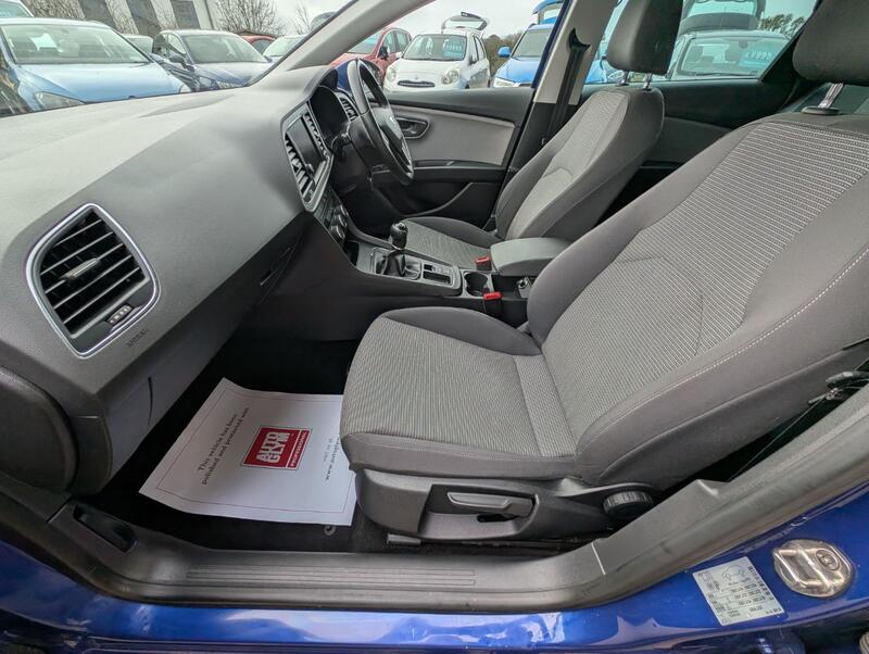SEAT LEON