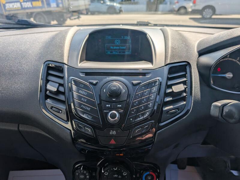 FORD FIESTA
