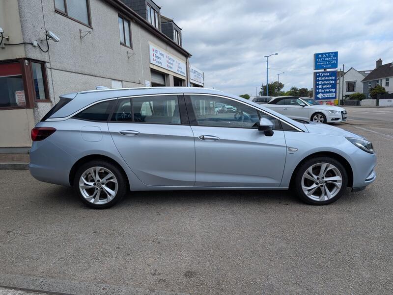 View VAUXHALL ASTRA 1.4 i Turbo SRi Nav