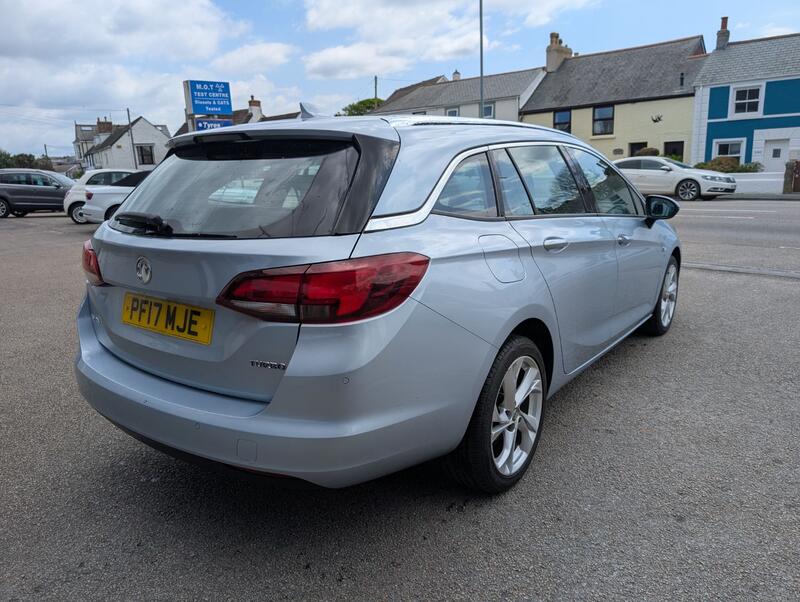 VAUXHALL ASTRA