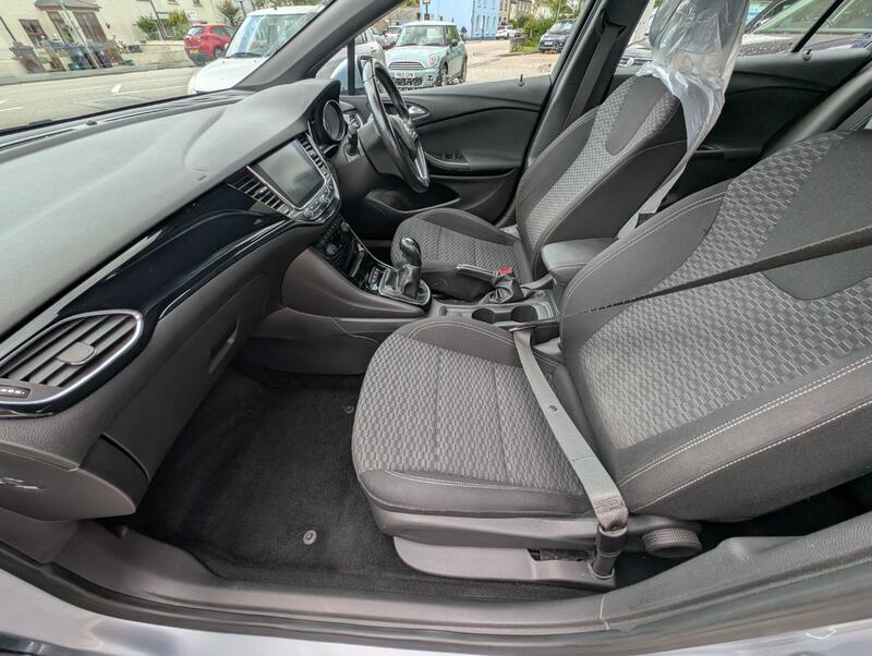 VAUXHALL ASTRA