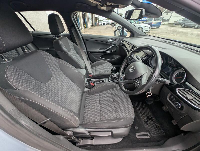 VAUXHALL ASTRA