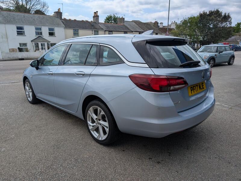 VAUXHALL ASTRA