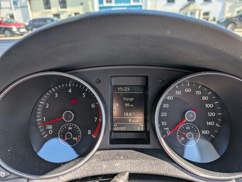 VOLKSWAGEN GOLF