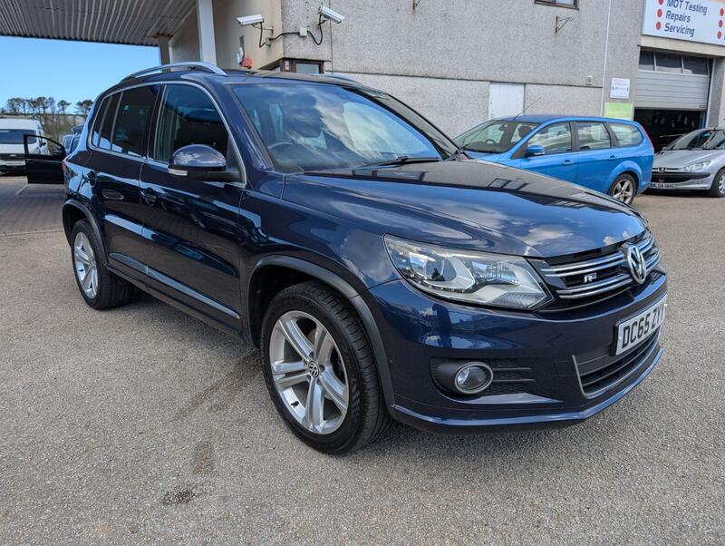 View VOLKSWAGEN TIGUAN 2.0 TDI BlueMotion Tech R-Line Edition DSG *AUTOMATIC*