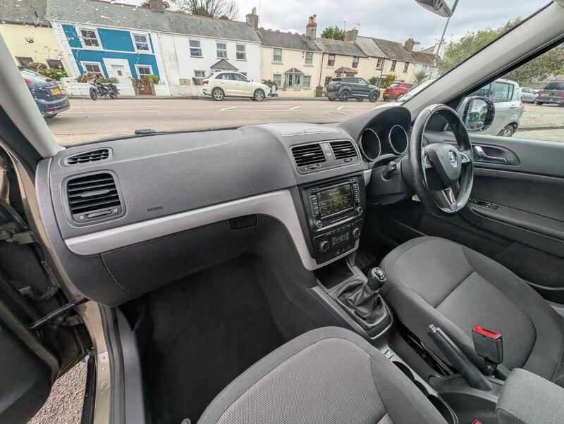 SKODA YETI
