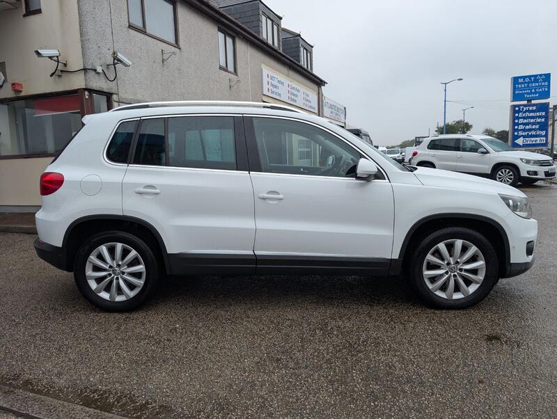 View VOLKSWAGEN TIGUAN 2.0 TDI BlueMotion Tech Match