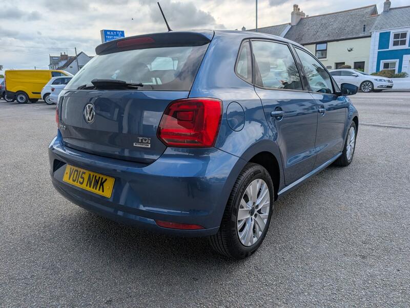 VOLKSWAGEN POLO