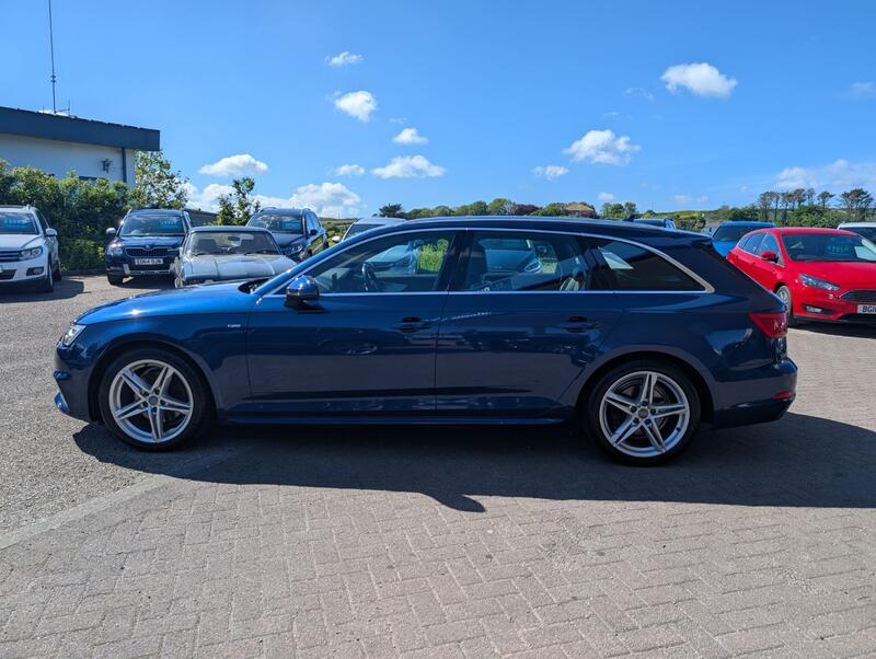 AUDI A4 AVANT