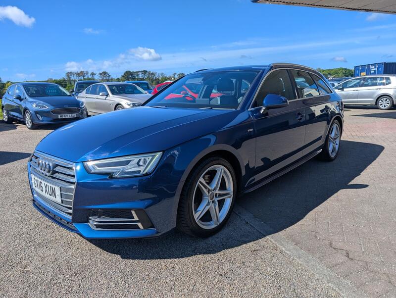 AUDI A4 AVANT