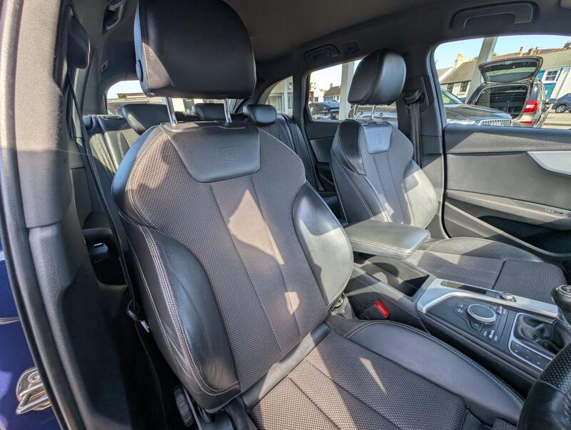 AUDI A4 AVANT