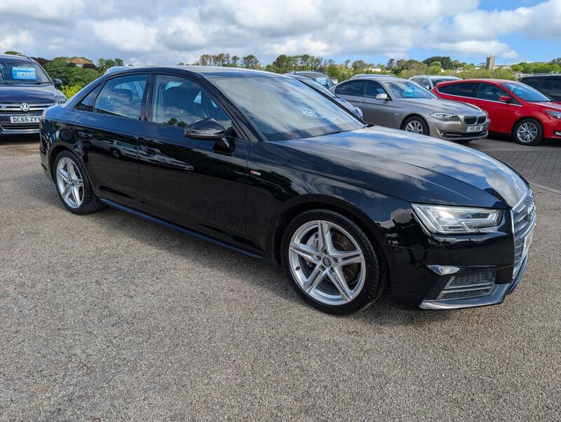 View AUDI A4 2.0 TDI ultra S line