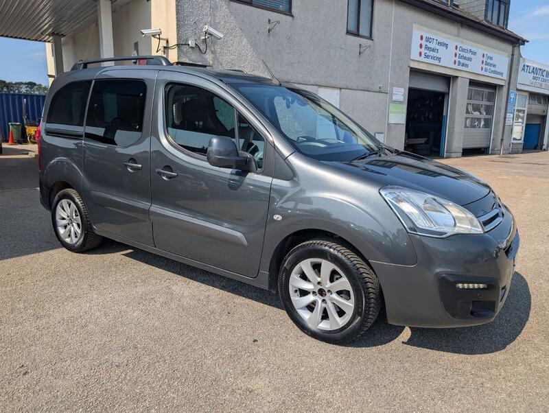 View CITROEN BERLINGO 1.6 BlueHDi Flair
